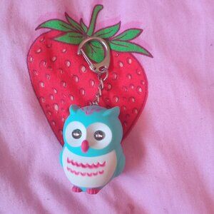 Owl Light-Up Flashing Eyes Keychain